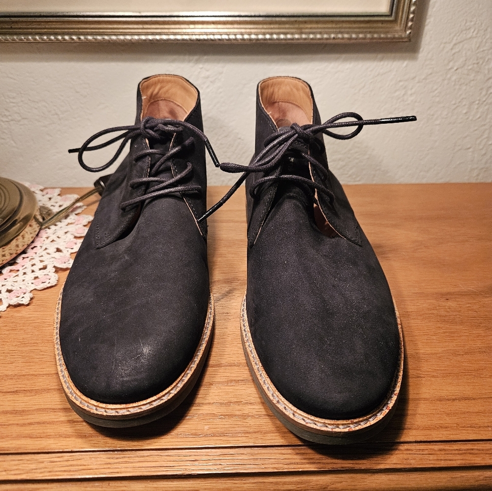 CLARKS Artisan MENS 7.5 ATTICUS LIMIT Black Nubuck Chukka Boot 16501